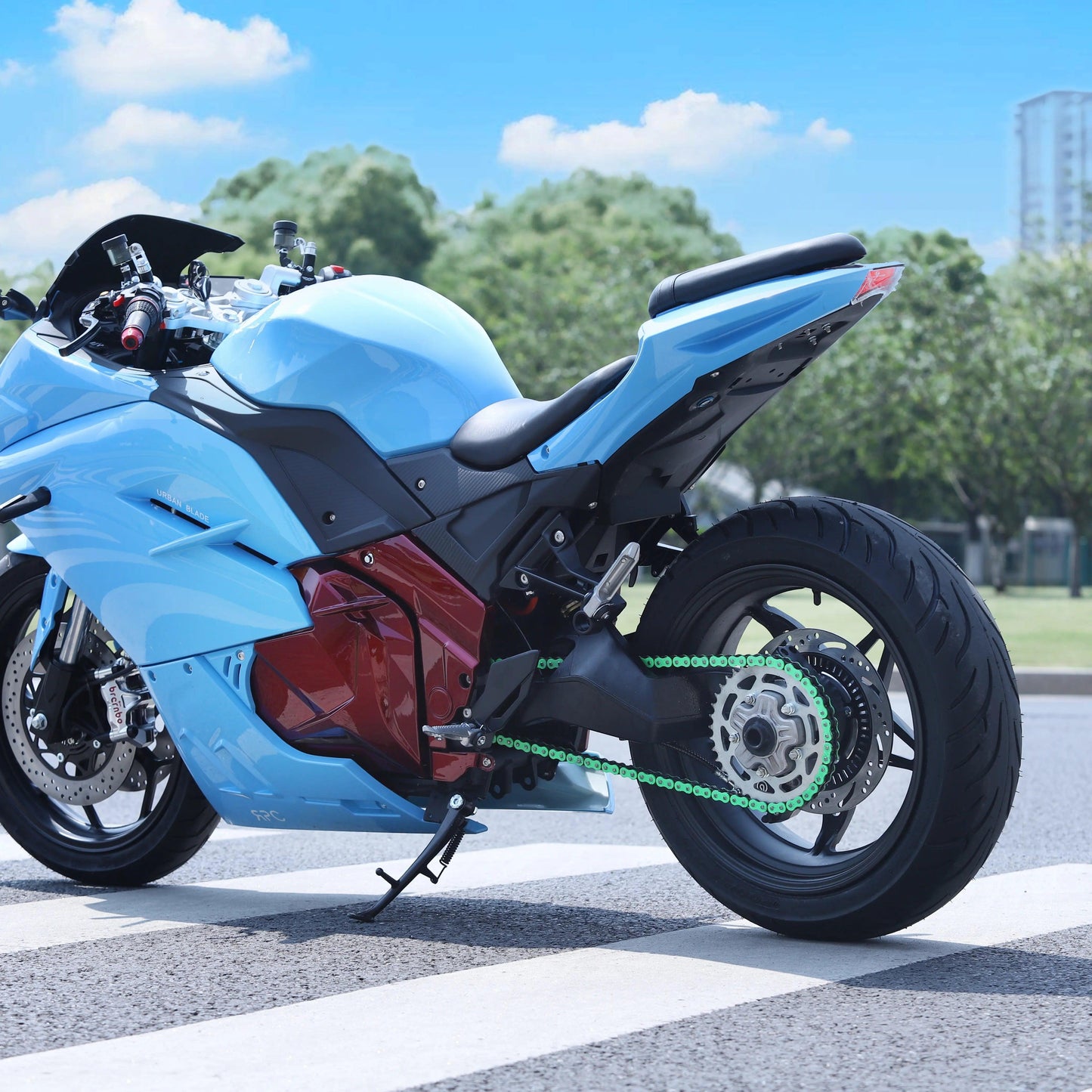 Powerful Fast charging type 2 (Speed 140 km/h)(250km range) Electric motorcycle racing sports road superbikes 20000w 72v 120Ah Ducati