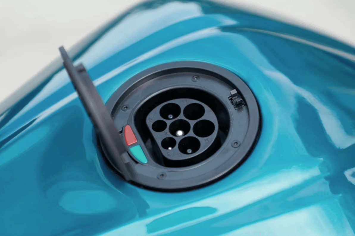 Powerful Fast charging type 2 (Speed 140 km/h)(250km range) Electric motorcycle racing sports road superbikes 20000w 72v 120Ah Ducati